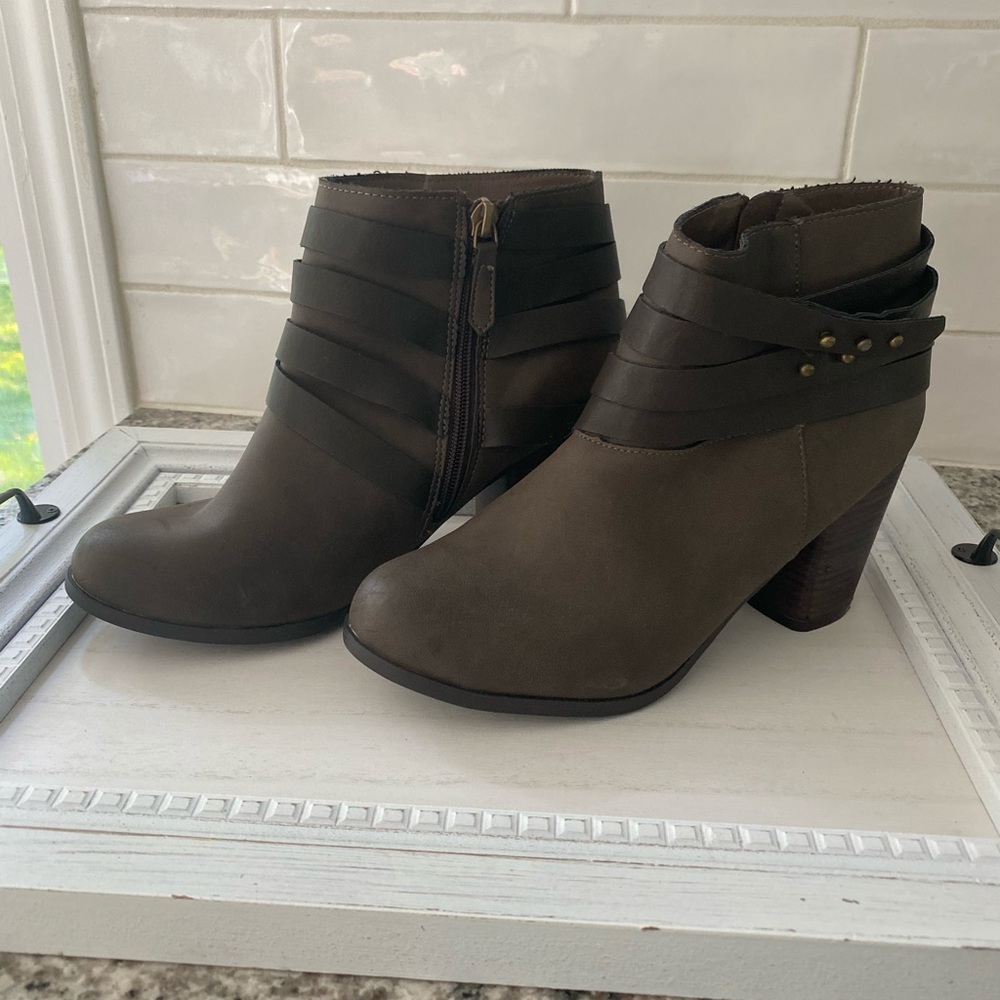 Mossimo ankle boots